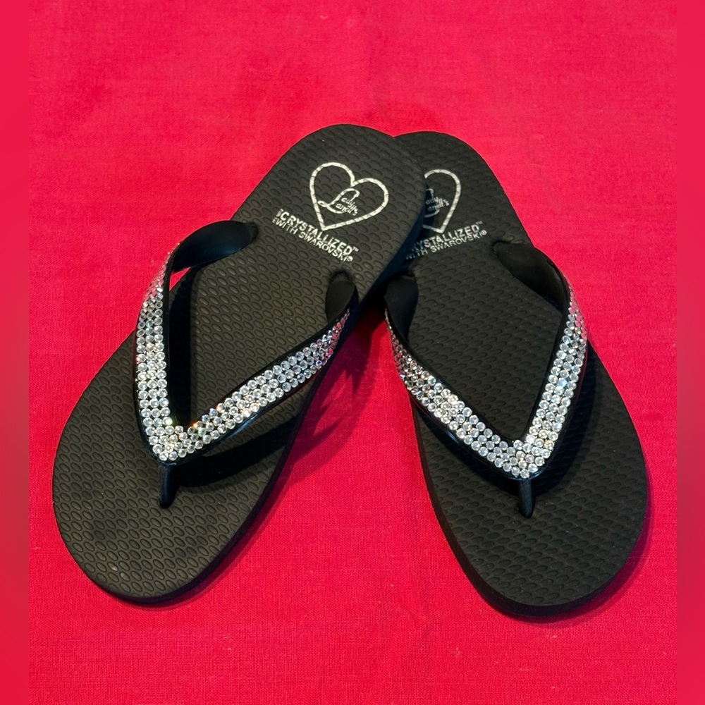 Lady Lanell's Couture Flat Beach Swarovski crystal Bling Flip Flop Sandals - Picture 1 of 5